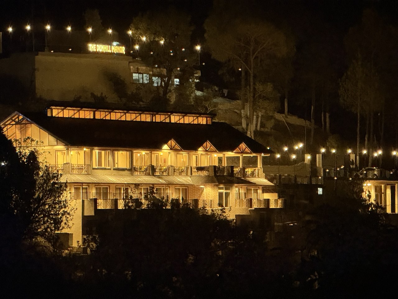The Dunhill Manor Night View
